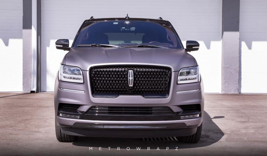  Lincoln Navigator by MetroWrapz 2019 года  (фото 4 из 14)